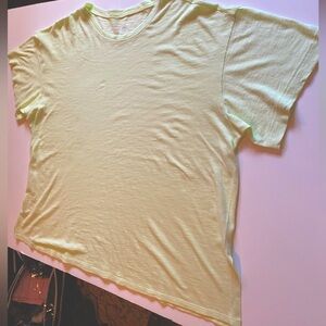 NWOT’s Zella Oversized Soft Airy Tee Vibrant/Greenish/Yellow size Large